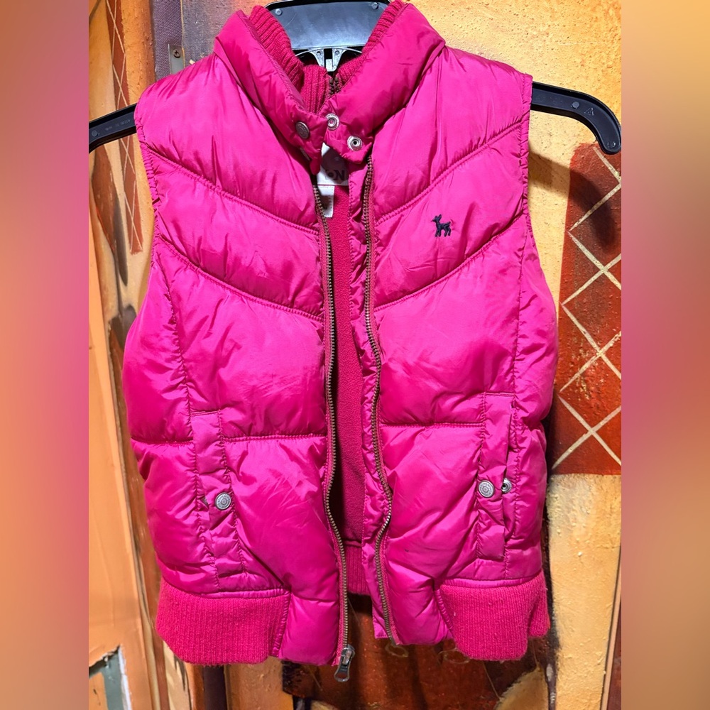 Old Navy Bright Pink Quilted Puffer Vest